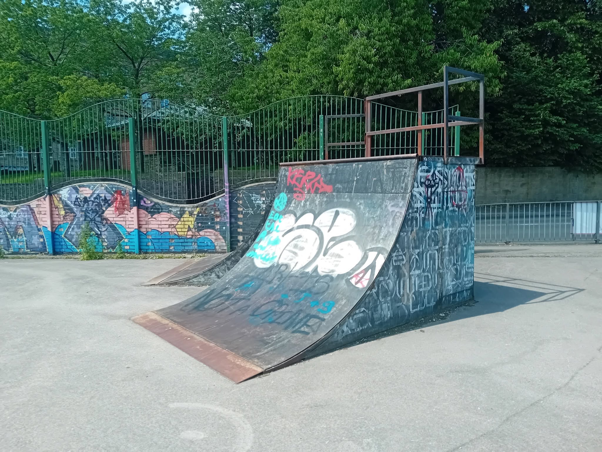 A skatepark ramp